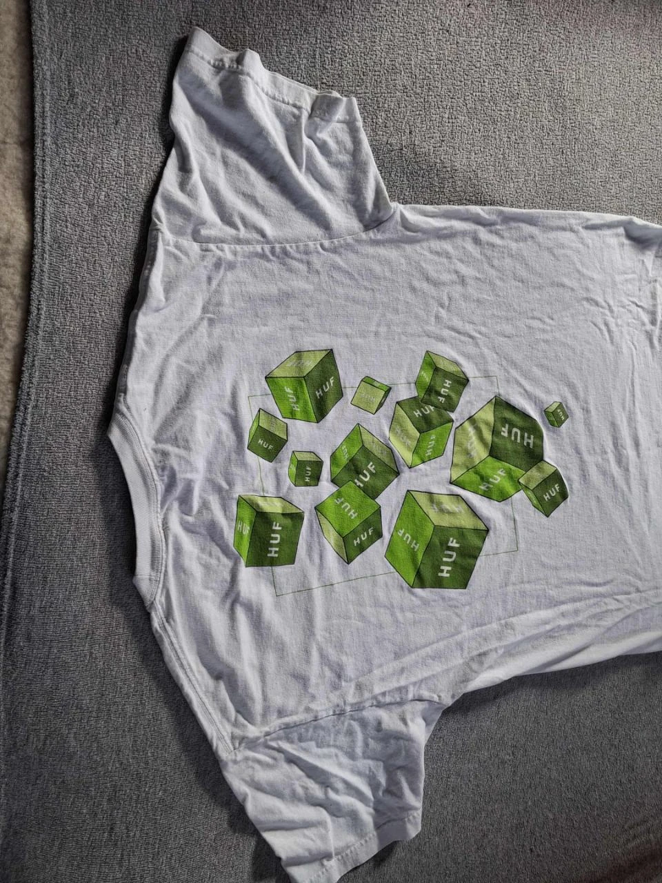 t-shirt branco/verde marca huf – tamanho l – photo 4